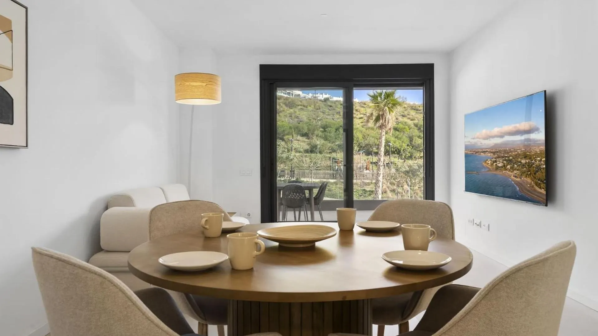 פואנגירולה Vivi Homes - Solara 0*,  ספרד